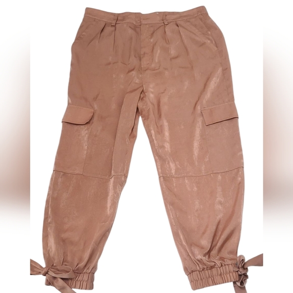 AND NOW THIS Women Tan Cargo Pants - Picture 1 of 8